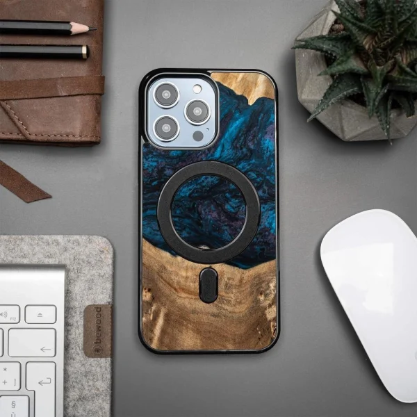 Wood and Resin Case for iPhone 14 Pro Max MagSafe Bewood Unique Neptune - Navy Black