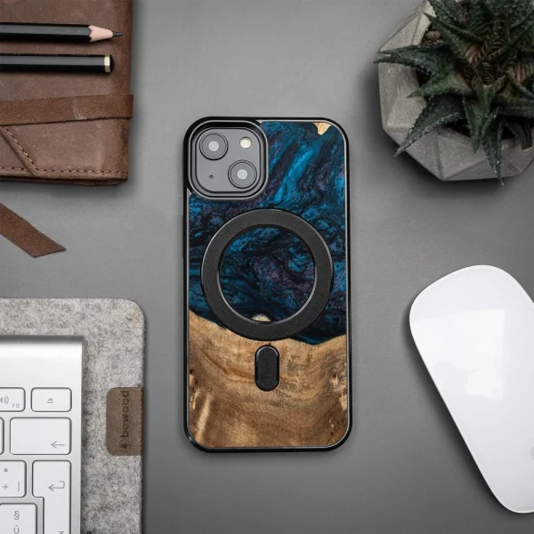 Wood and resin case for iPhone 15 Plus MagSafe Bewood Unique Neptun - navy blue and black