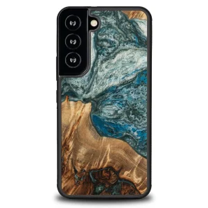 Wood and resin case for Samsung Galaxy S22 Bewood Unique Planet Earth – blue-green