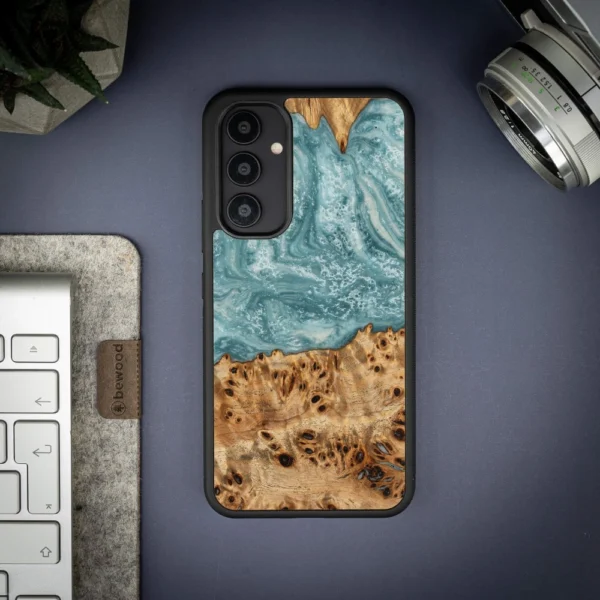 Wood and resin case for Samsung Galaxy A54 5G Bewood Unique Uranus - blue and white