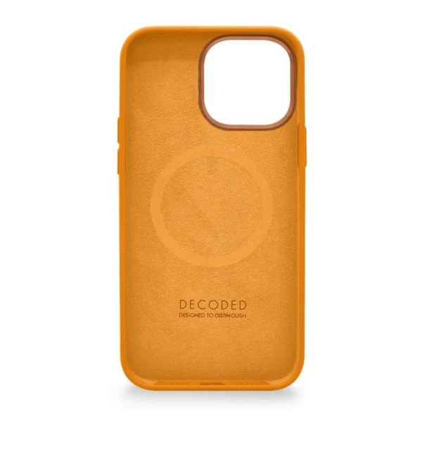 Decoded Silicone Case with MagSafe for iPhone 14 Pro Max - orange