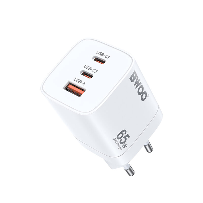 BWOO Fast 65W GaN TRAVEL CHARGER CDA147 2 xUSB-C, 1 x USB-A