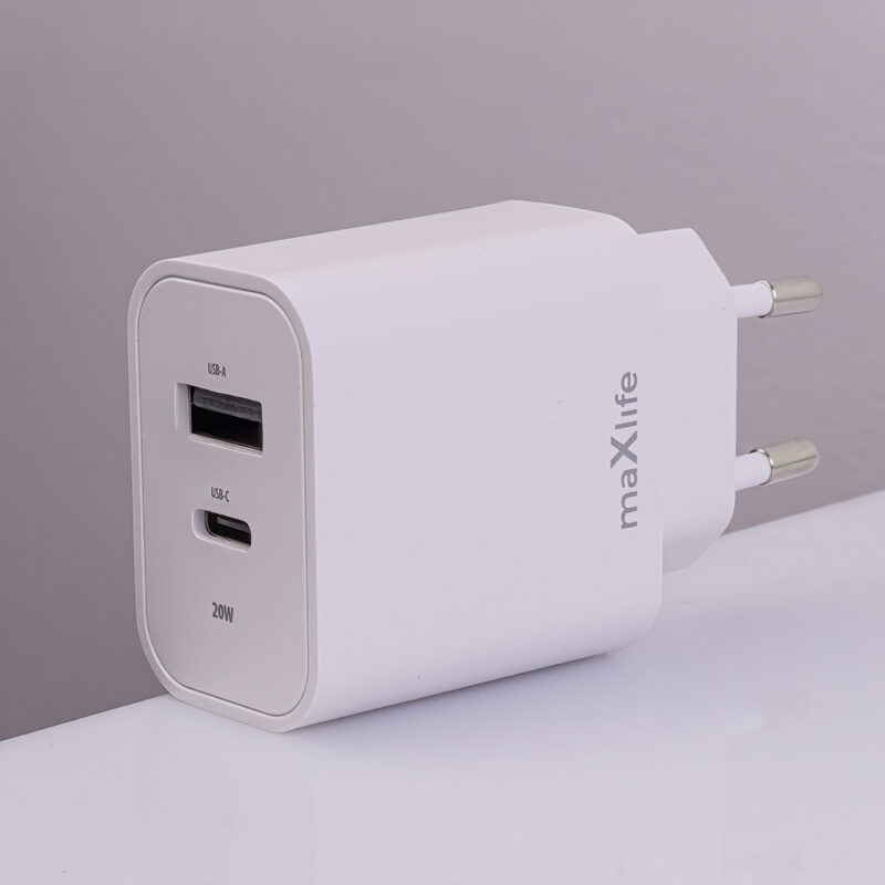 Maxlife MXTC-06-20AC PD QC charger 1x USB-C 1x USB 20W white + USB-C - Lightning cable 20W - Bild 7