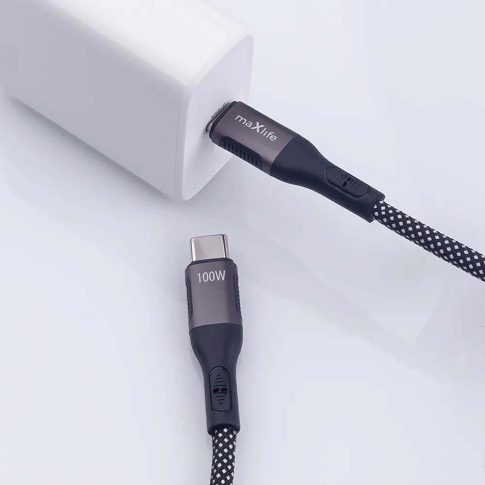 Maxlife MXUC-11 magnetic cable USB-C – USB-C 1,0 m 100W black nylon