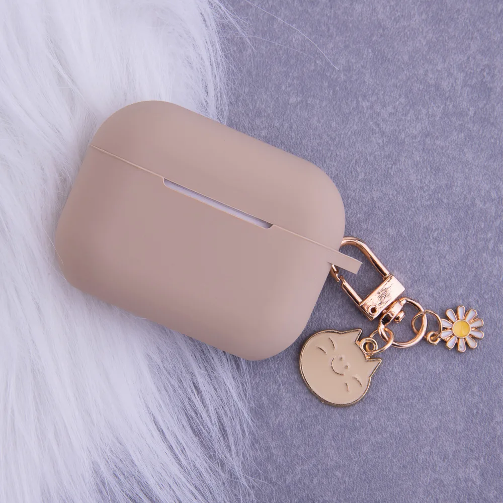 Fodral till Airpods 3 carmel med hänge