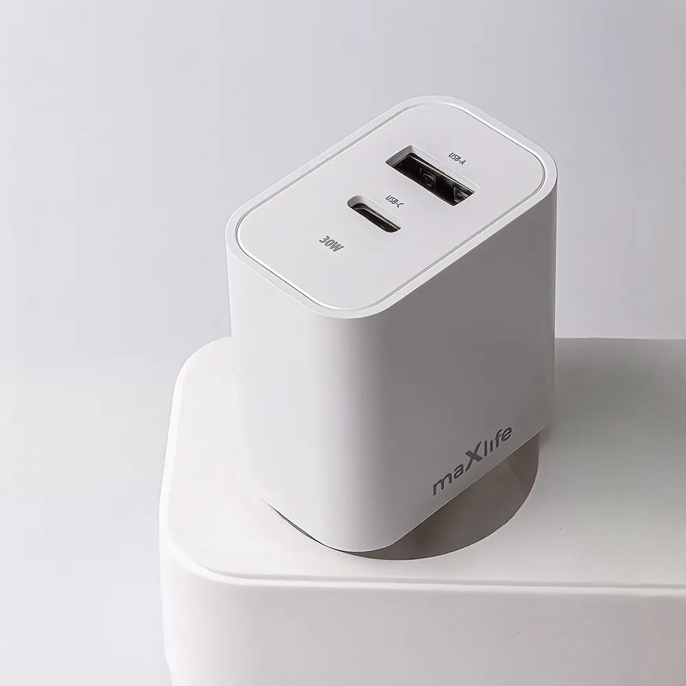 Maxlife MXTC-06-30AC PD QC charger 1x USB-C 1x USB 30W white + USB-C – USB-C cable 60W