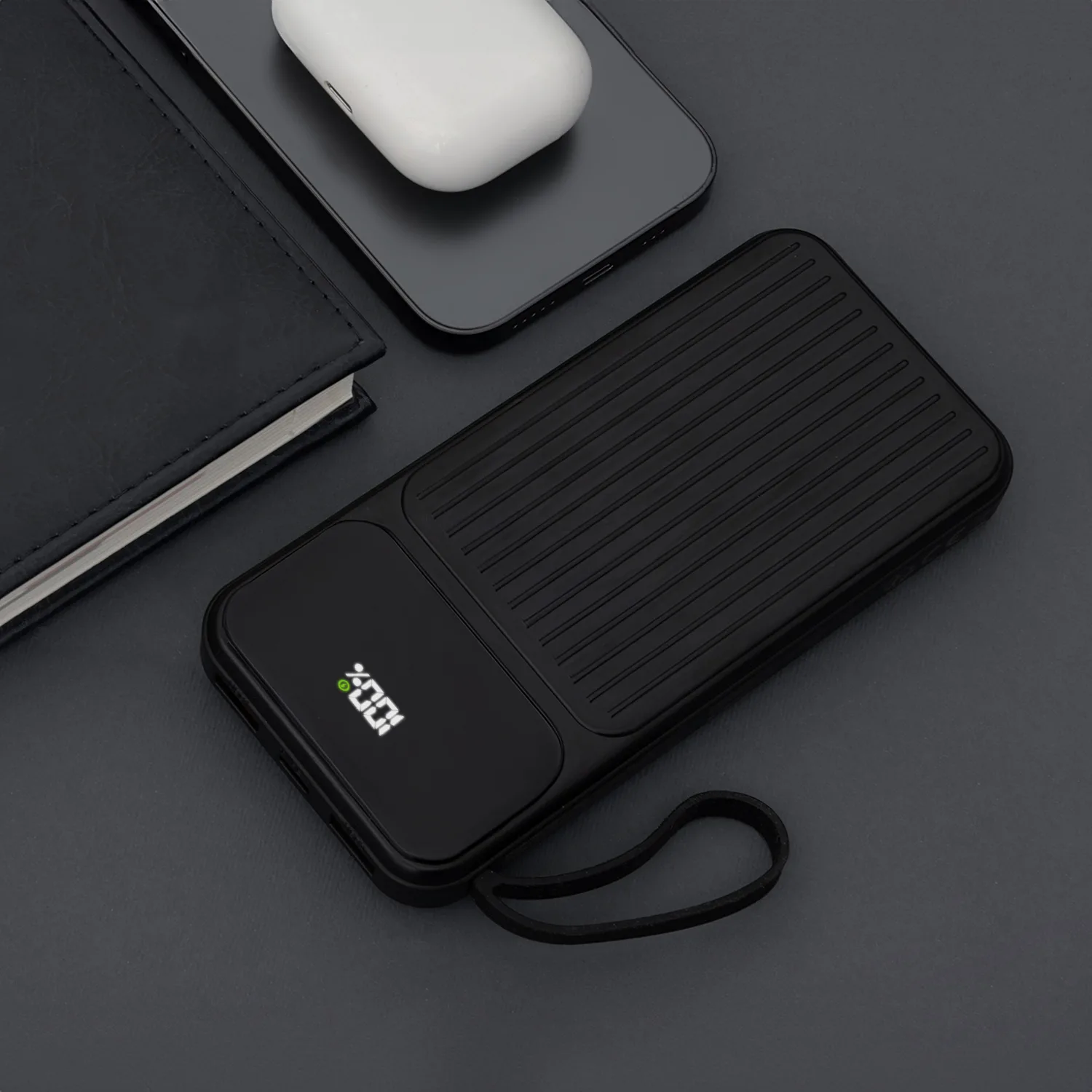 Maxlife power bank with built-in cables MXPB-06 PD QC 22,5W 10000 mAh black