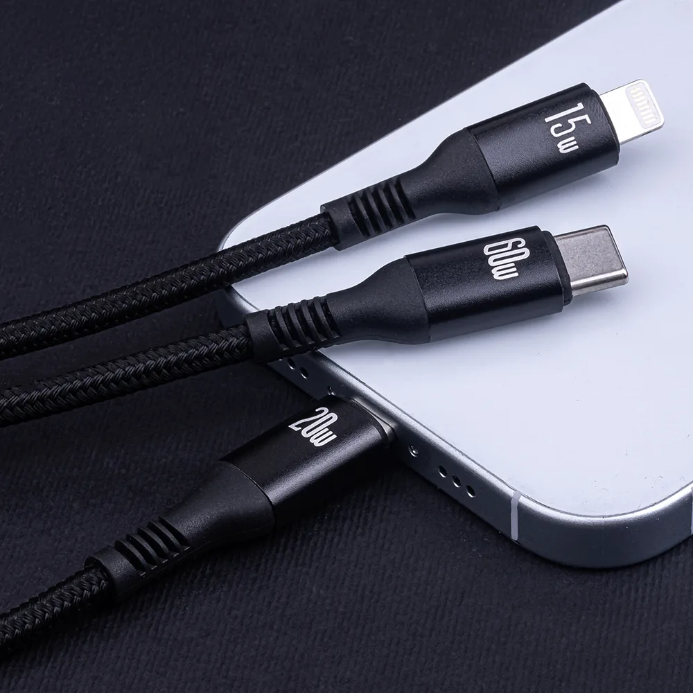 Forever 3in1-kabel USB-C – Lightning + 2x USB-C 1,2 m 60W svart