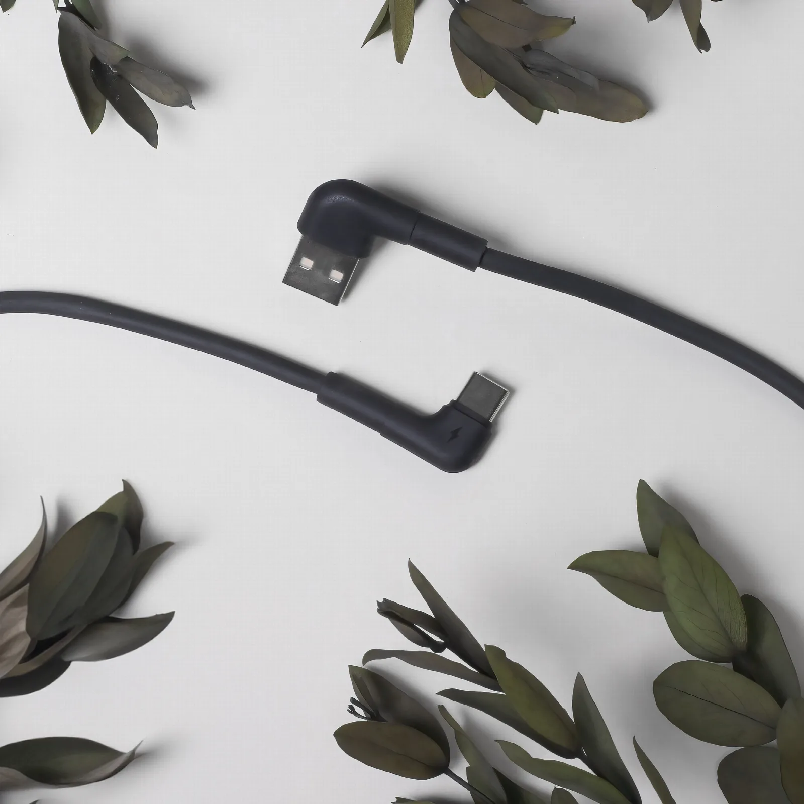 Maxlife MXUC-09 angle cable USB – USB-C 1,0 m 3A black
