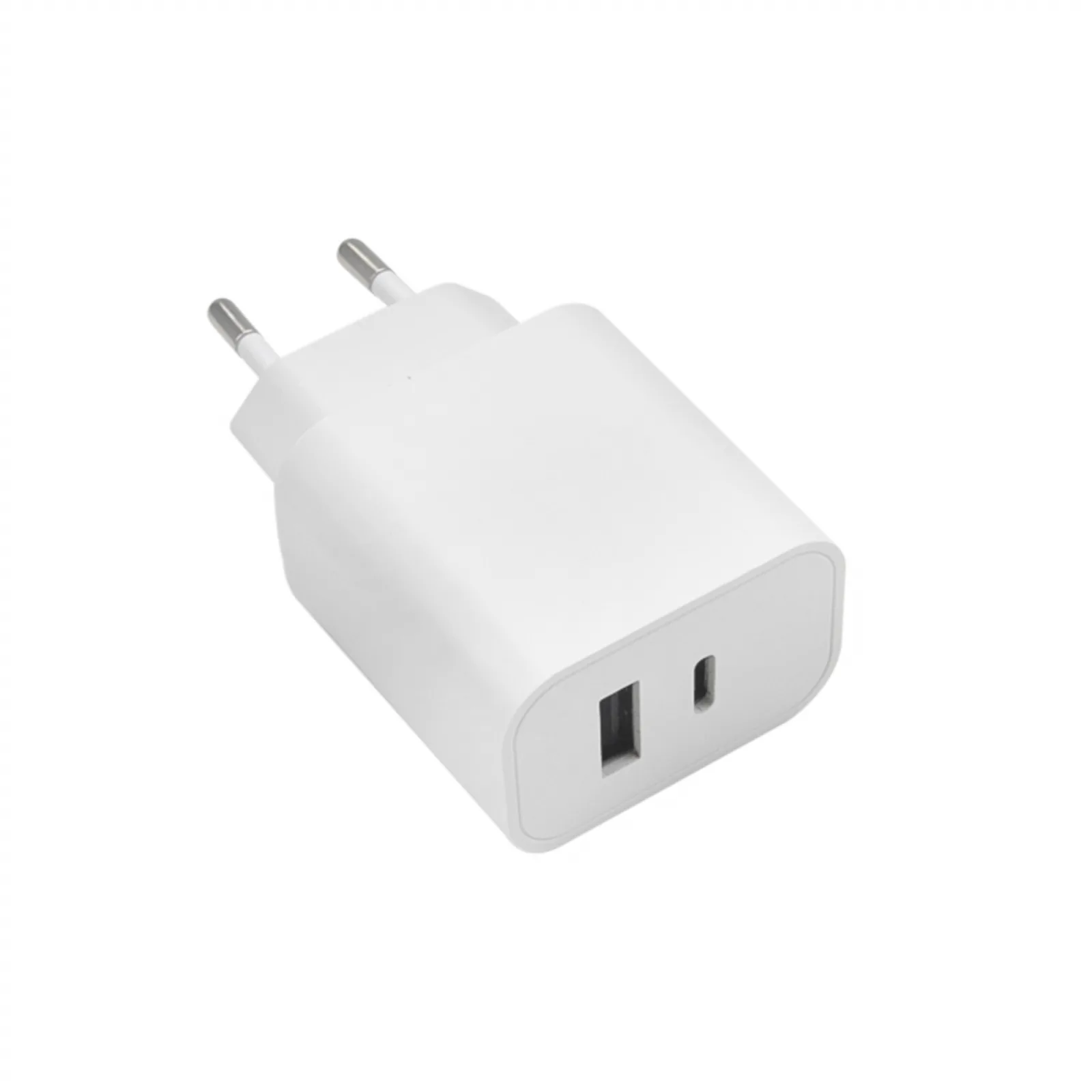 Maxlife MXTC-06 PD QC charger 1x USB-C 1x USB 20W white