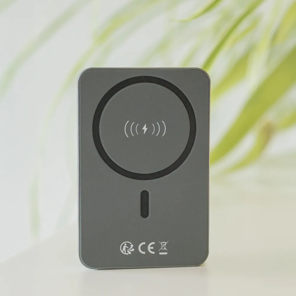 Forever wireless power bank MATB-200 20W PD 5000 mAh magnetic black