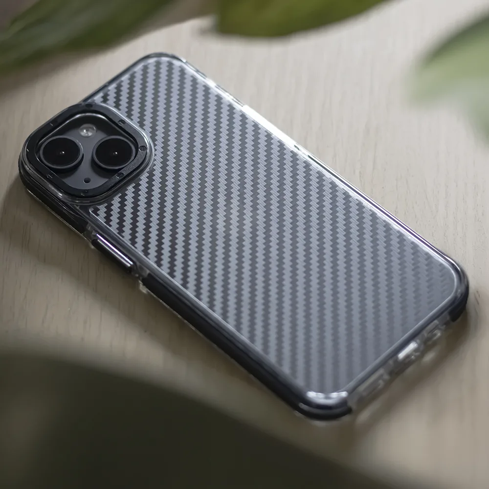 Akrylfodral med kolfiberdesign för iPhone 12 / 12 Pro 6,1″ svart