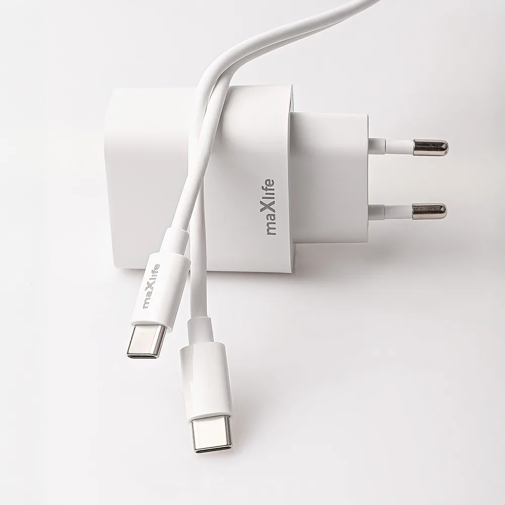 Maxlife MXTC-06-30AC PD QC charger 1x USB-C 1x USB 30W white + USB-C – USB-C cable 60W
