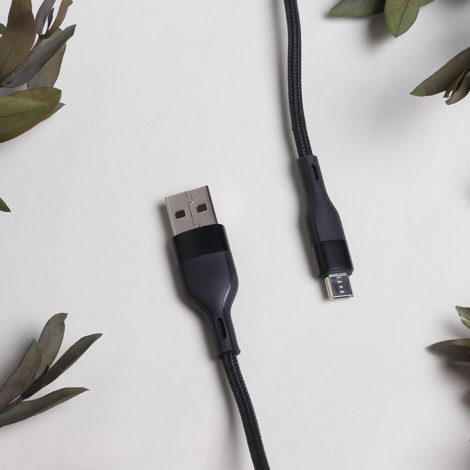 Maxlife MXUC-07 kabel USB – microUSB 1,0 m 2,4A svart nylon