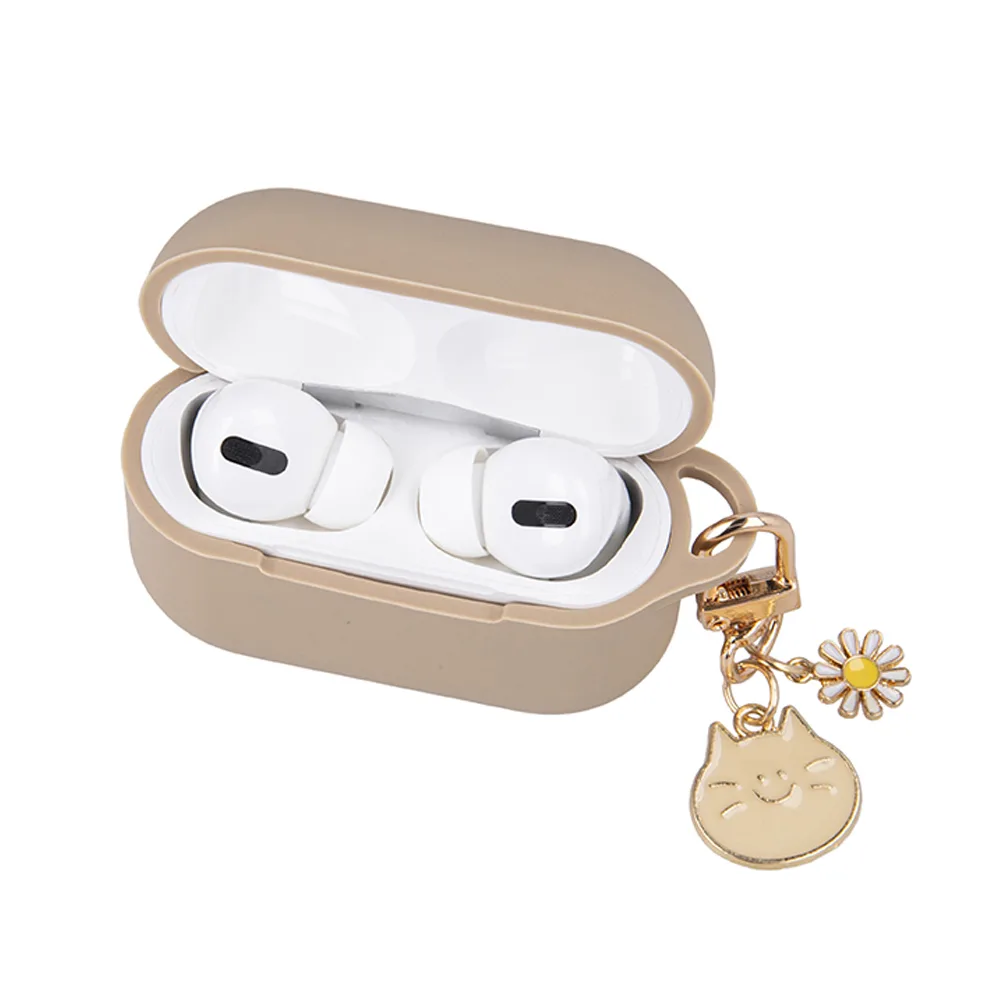Fodral till Airpods 3 carmel med hänge