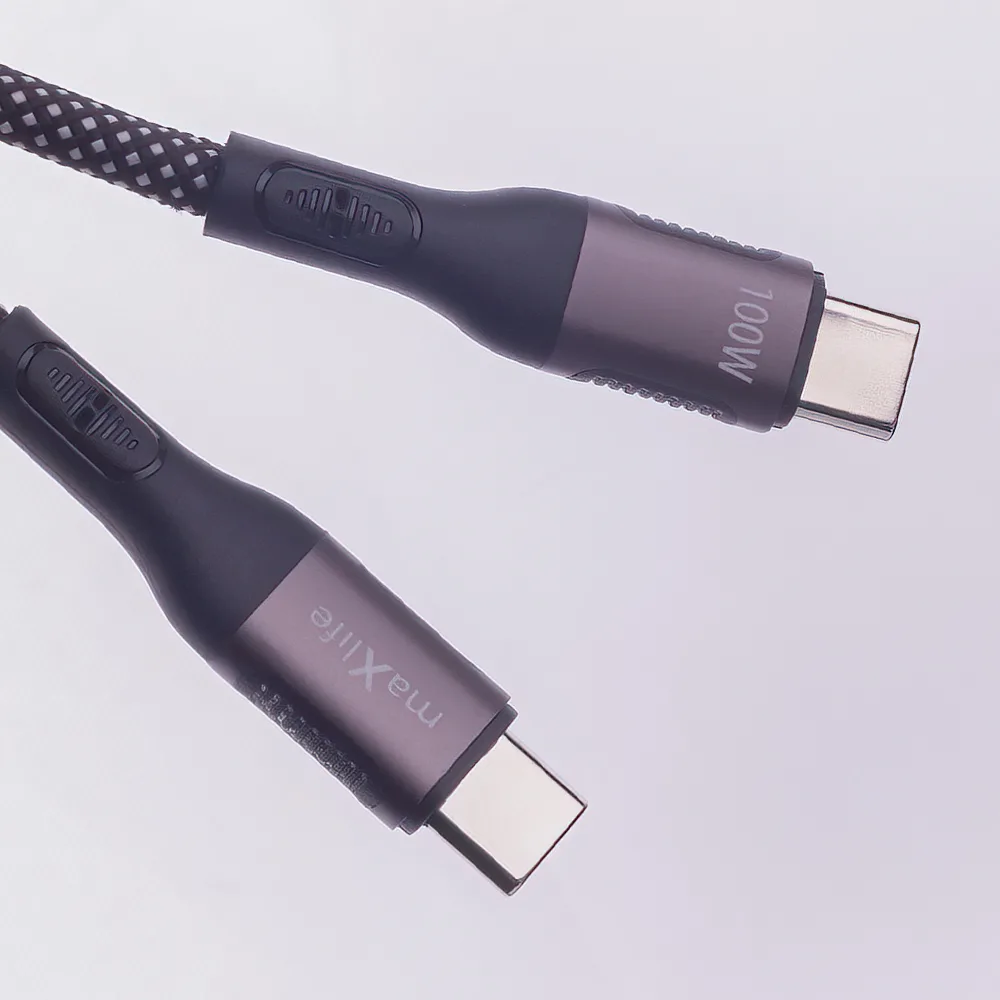 Maxlife MXUC-11 magnetic cable USB-C – USB-C 1,0 m 100W black nylon